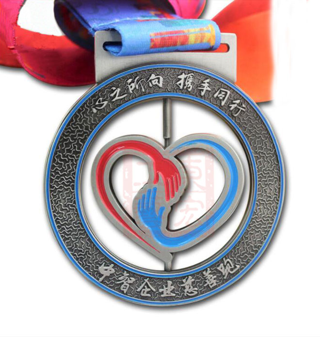 轉(zhuǎn)動式獎牌制作廠家.jpg