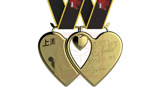 雙人款旋轉(zhuǎn)獎牌定做.jpg