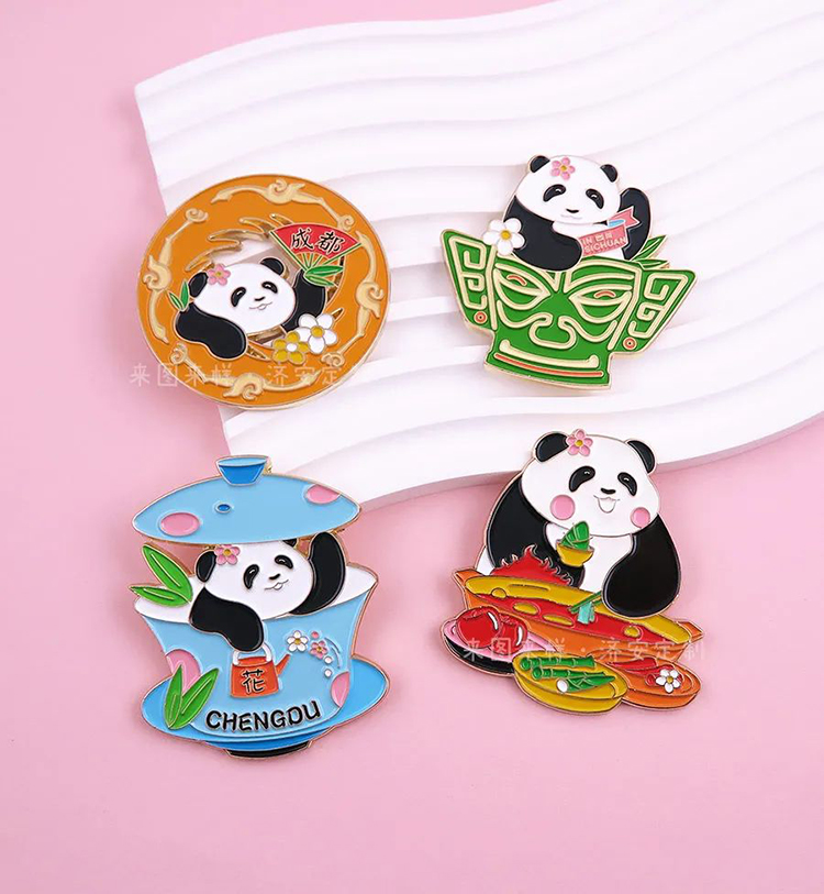 大熊貓和花文創(chuàng)冰箱貼來(lái)圖定制廠家分享，超萌超可愛(ài)！