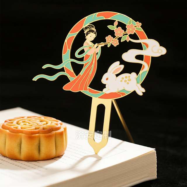 這些中秋文創(chuàng)禮品、潮玩手辦，藏著最溫柔的團(tuán)圓意！
