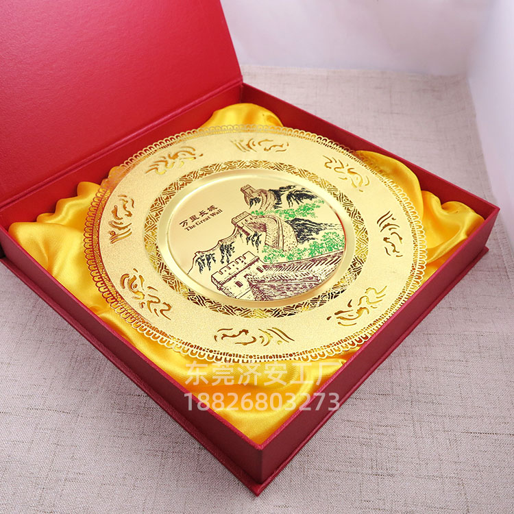 萬里長城景區(qū)紀(jì)念盤生產(chǎn)工廠,濟(jì)安廠家定做金屬圓盤紀(jì)念禮品
