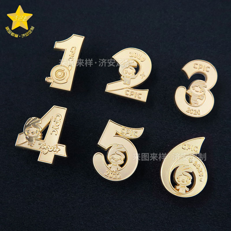 6周年紀(jì)念徽章定制，進(jìn)博會(huì)聯(lián)名徽章