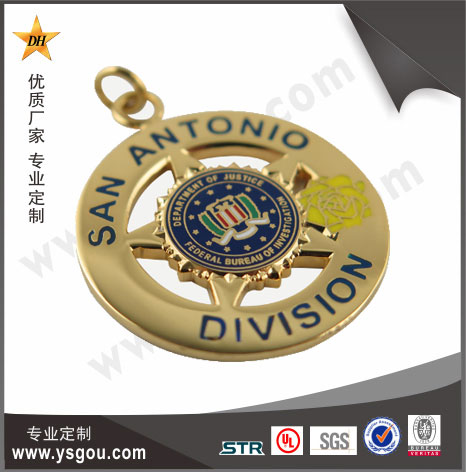 仿琺瑯立體徽章定制，鏤空徽章定做